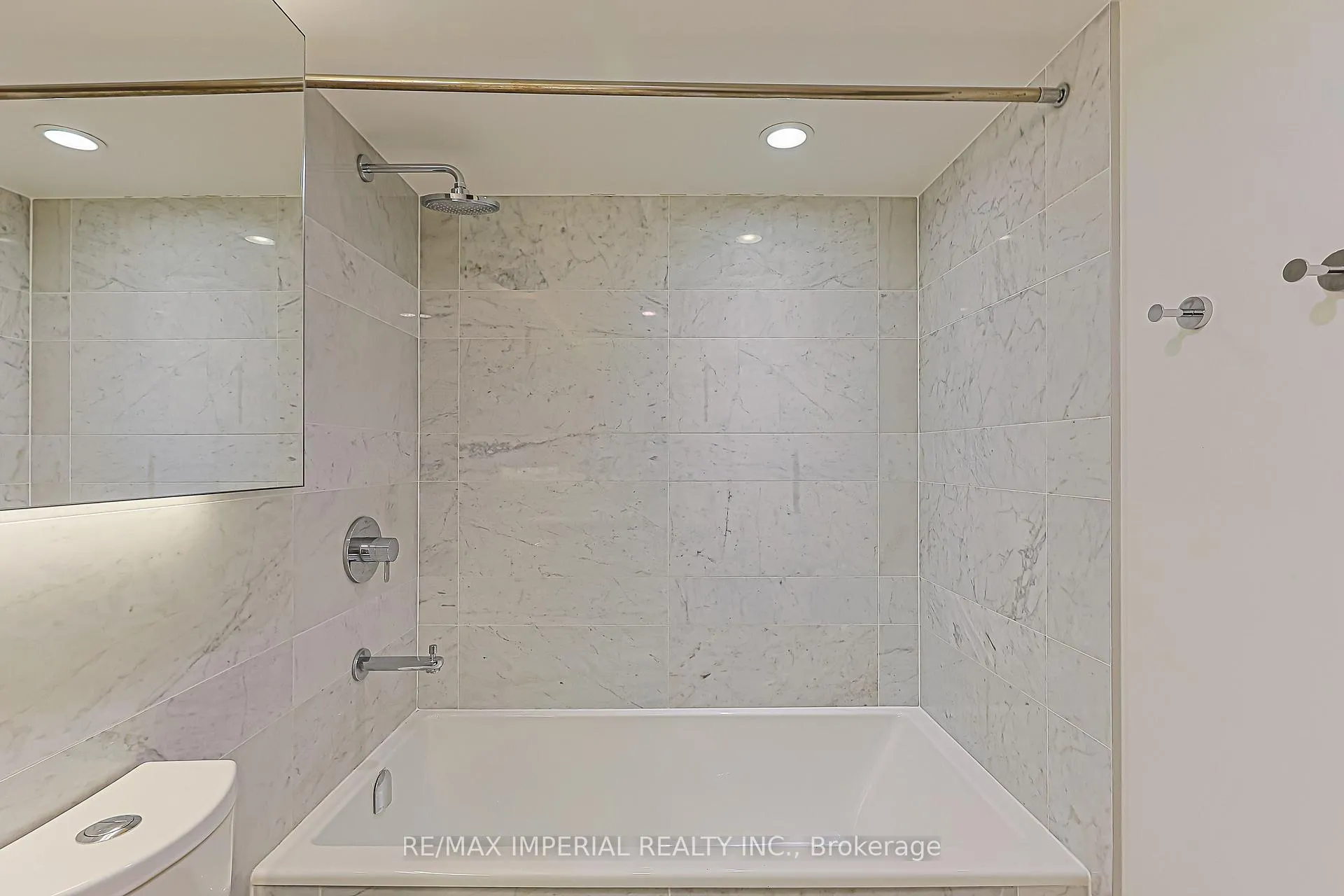 Photo 26 of Unit 2707, 17 Bathurst Street, Toronto, Waterfront Communities — HOMEH