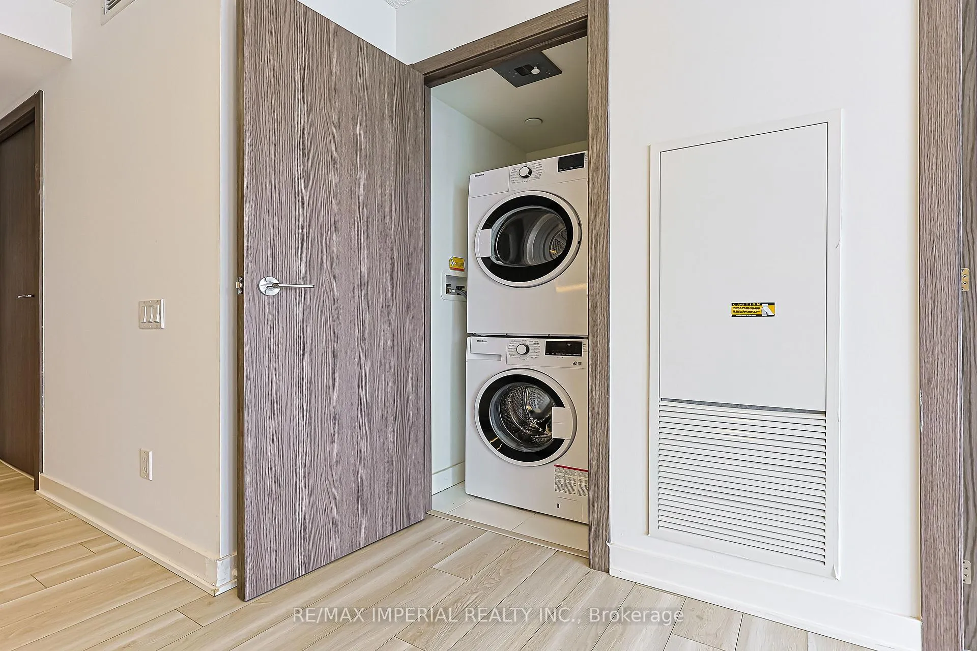 Photo 28 of Unit 2707, 17 Bathurst Street, Toronto, Waterfront Communities — HOMEH