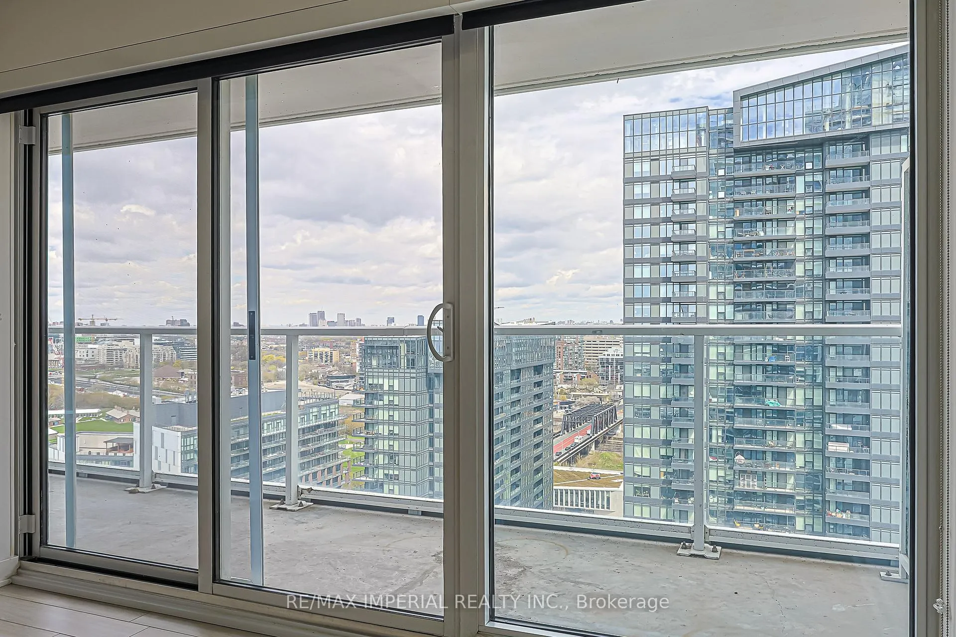 Photo 29 of Unit 2707, 17 Bathurst Street, Toronto, Waterfront Communities — HOMEH