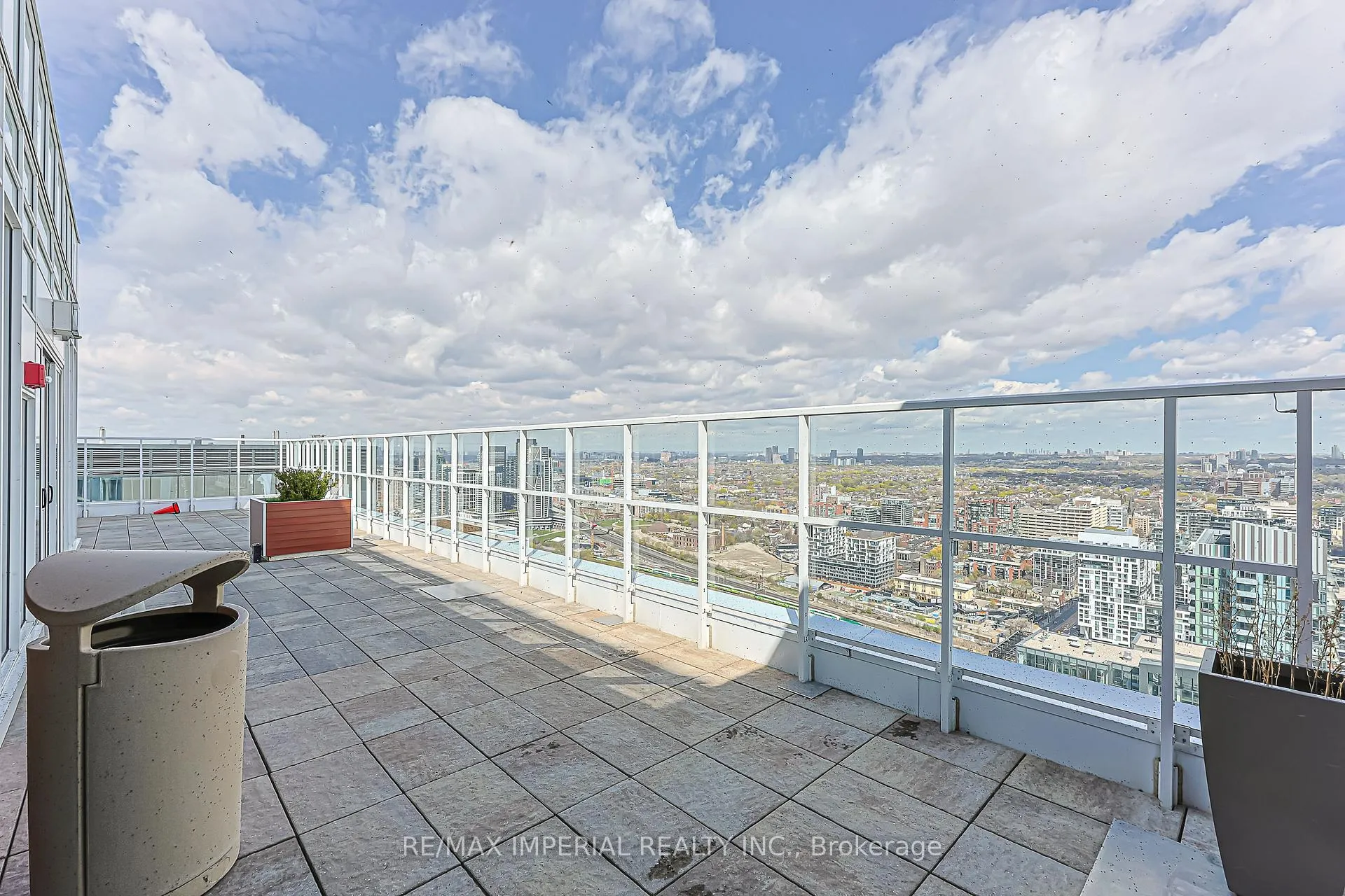 Photo 41 of Unit 2707, 17 Bathurst Street, Toronto, Waterfront Communities — HOMEH