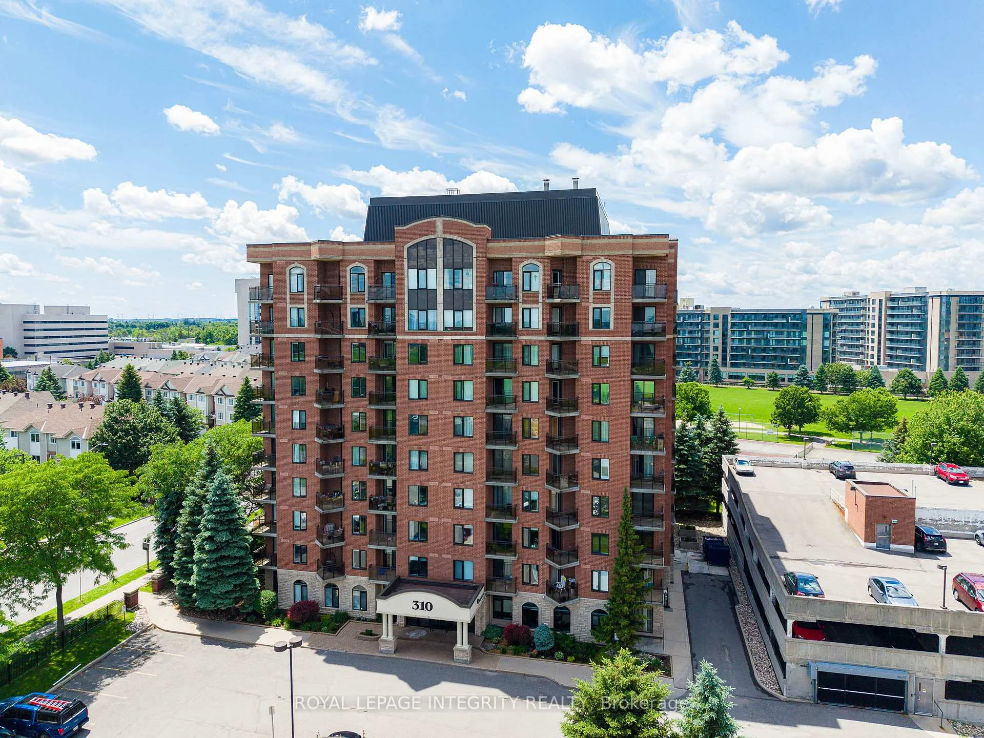 Photo 2 of Unit 6Q, 310 Central Park Drive, Ottawa, Central Park — HOMEH