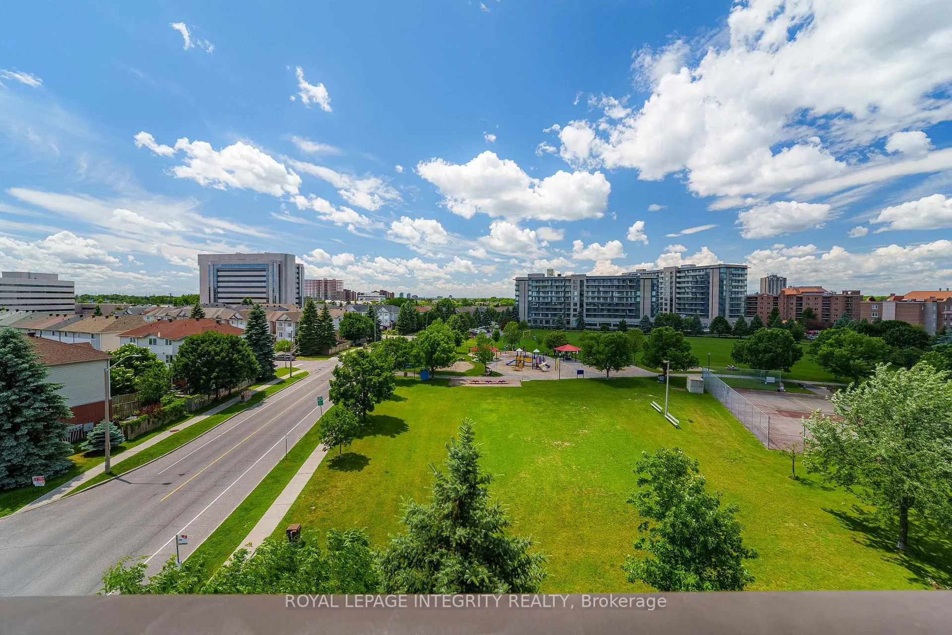 Photo 18 of Unit 6Q, 310 Central Park Drive, Ottawa, Central Park — HOMEH
