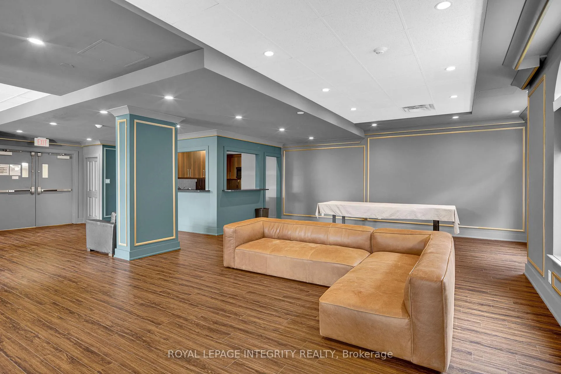 Photo 34 of Unit 6Q, 310 Central Park Drive, Ottawa, Central Park — HOMEH