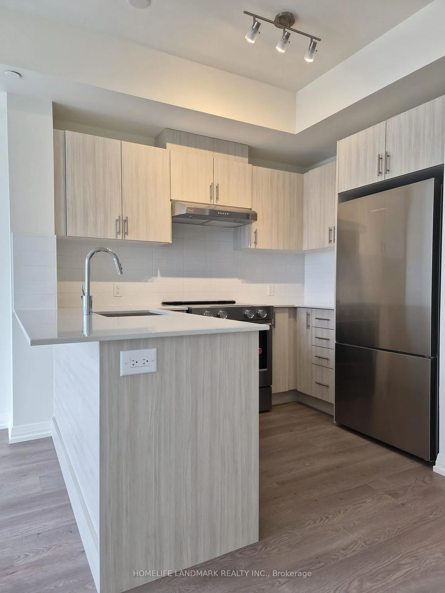 Photo 8 of Unit 2610, 27 Korda Gate, Vaughan, Vellore Village — HOMEH