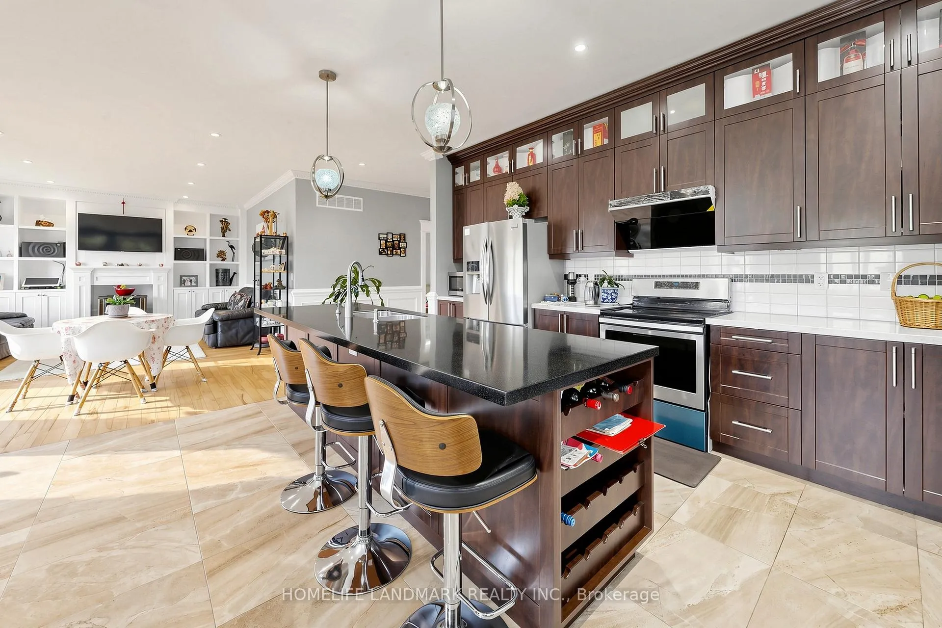 Photo 8 of 61 Irving Drive, Georgina, Pefferlaw — HOMEH