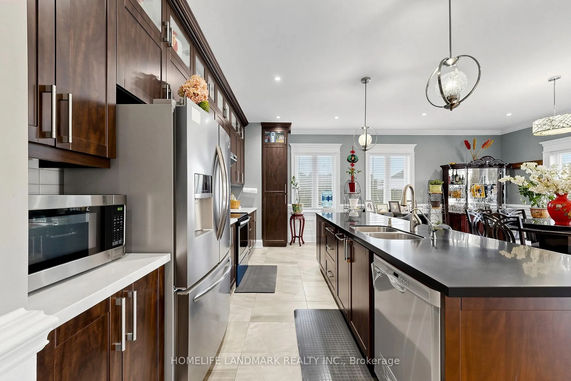 Photo 10 of 61 Irving Drive, Georgina, Pefferlaw — HOMEH