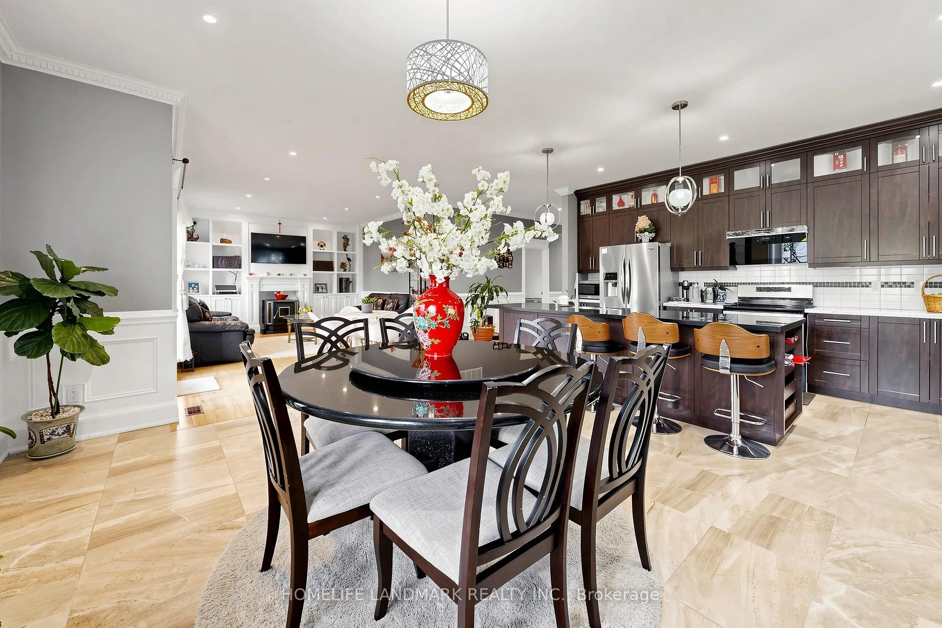 Photo 13 of 61 Irving Drive, Georgina, Pefferlaw — HOMEH