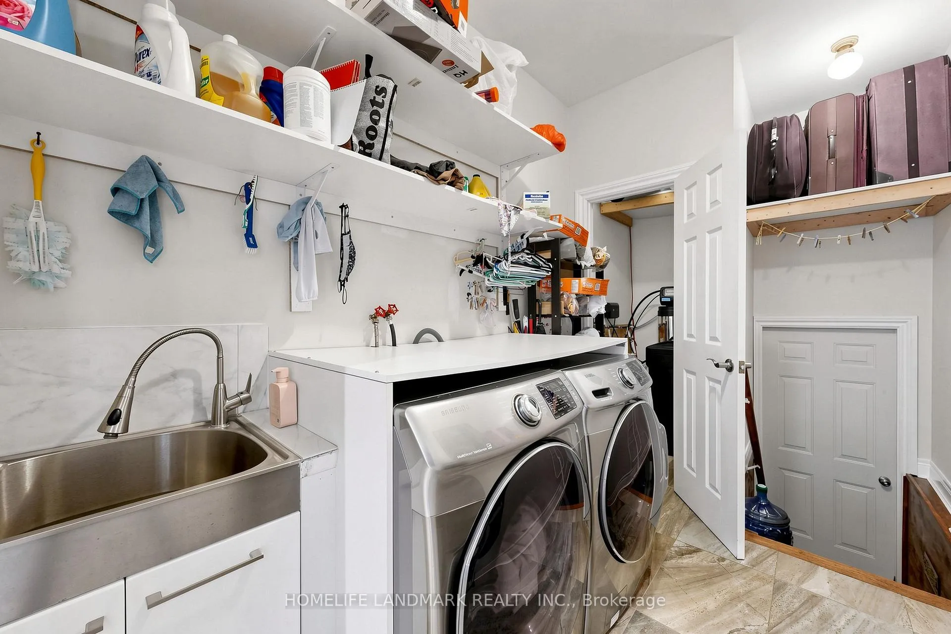 Photo 34 of 61 Irving Drive, Georgina, Pefferlaw — HOMEH