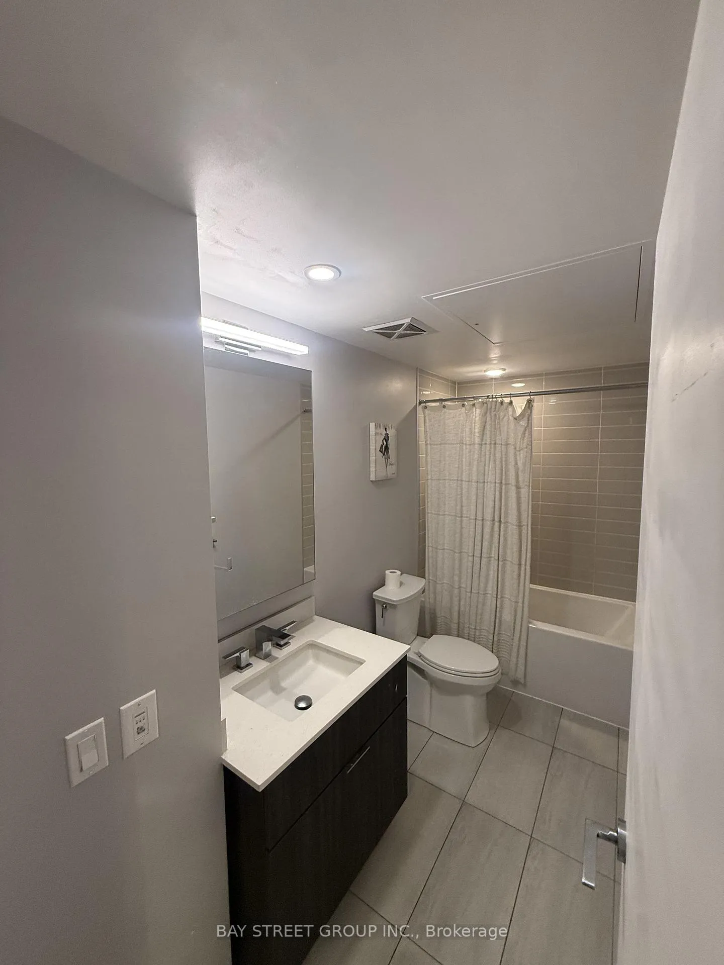 Photo 10 of Unit 901, 25 Richmond Street E, Toronto, Church-Yonge Corridor — HOMEH