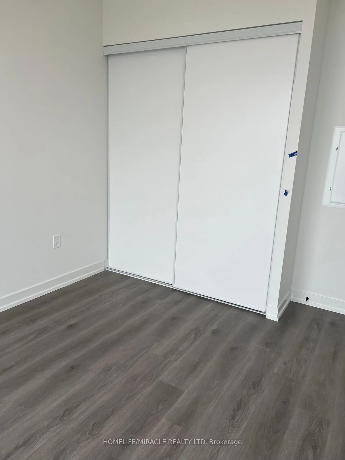 Photo 8 of Unit 5711, 225 Commerce Street, Vaughan, Vaughan Corporate Centre — HOMEH
