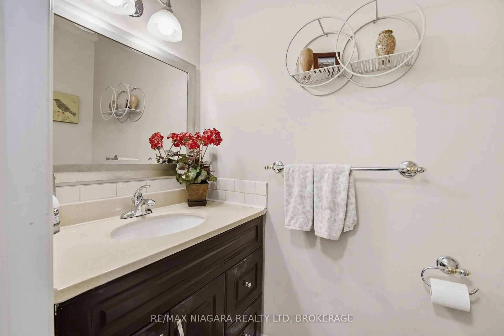 Photo 11 of Unit 28, 64 Forster Street, St. Catharines, Vine/Linwell — HOMEH