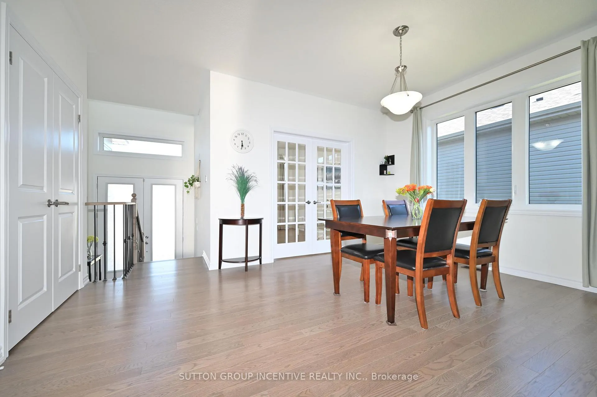 Photo 7 of 23 Beatrice Drive, Wasaga Beach — HOMEH
