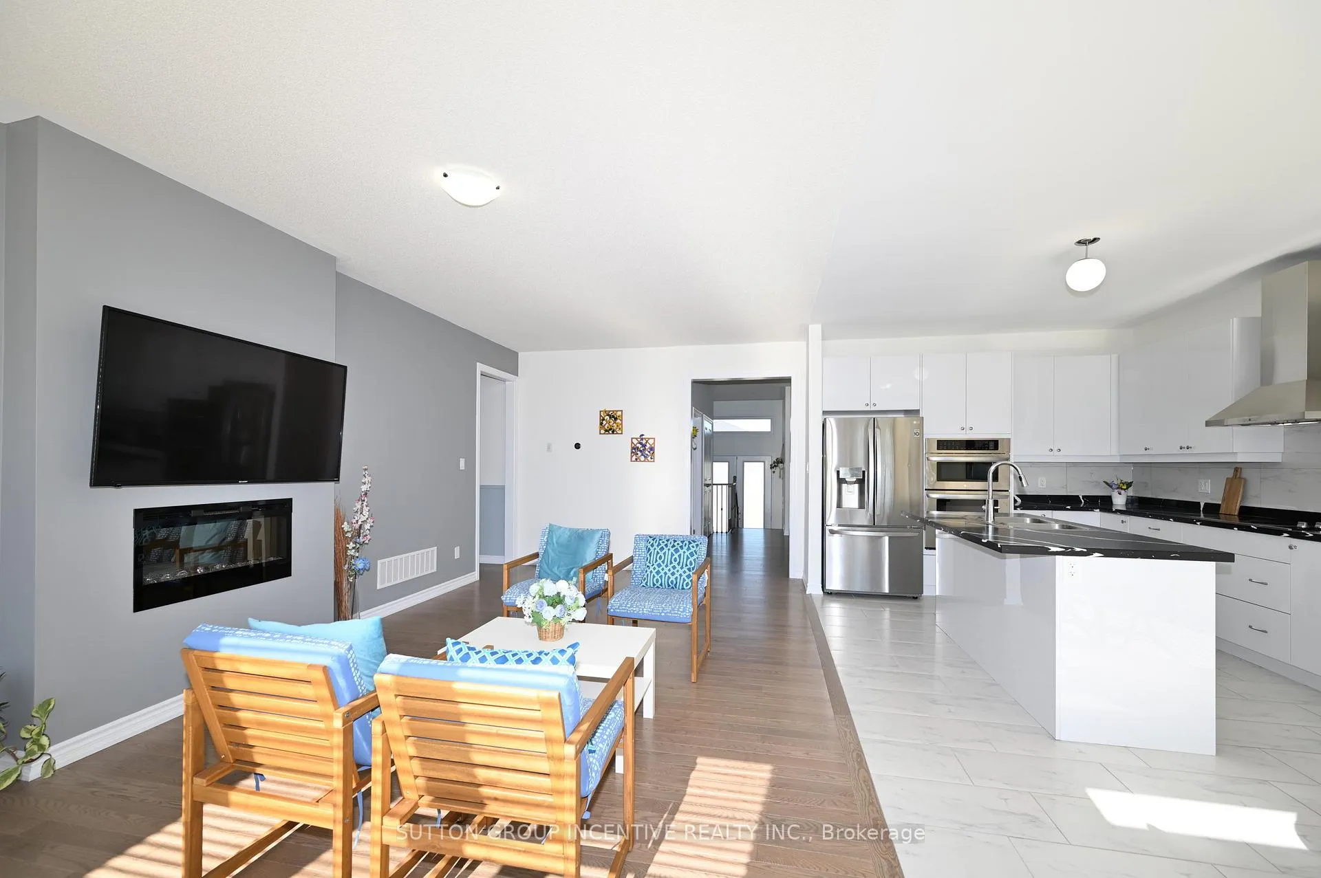 Photo 11 of 23 Beatrice Drive, Wasaga Beach — HOMEH