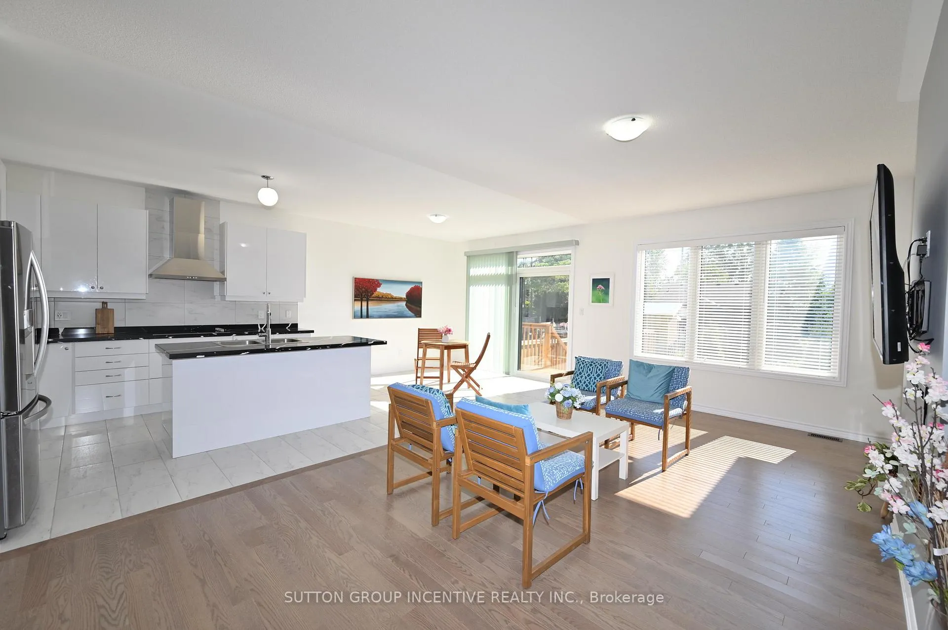 Photo 13 of 23 Beatrice Drive, Wasaga Beach — HOMEH