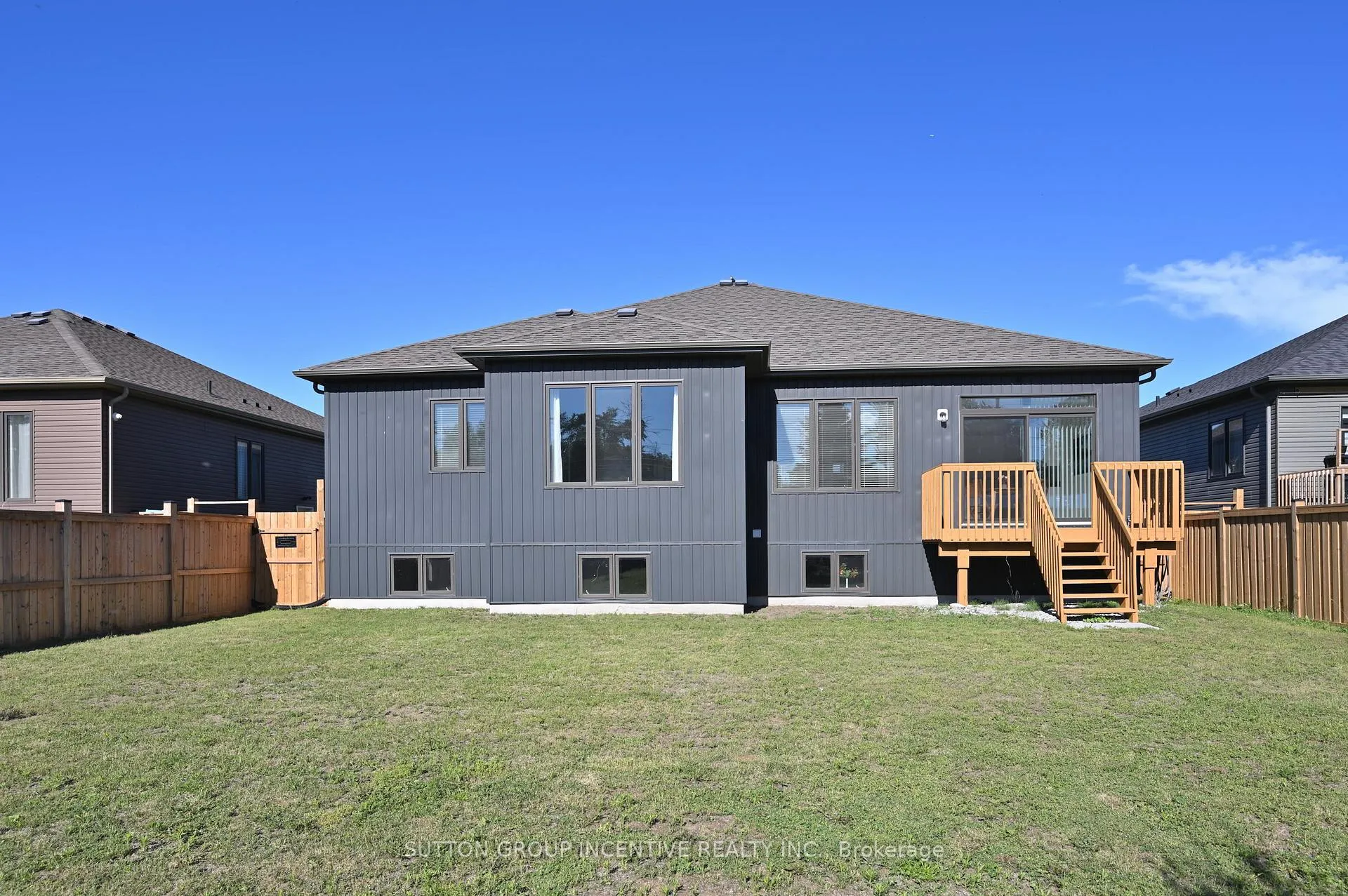 Photo 37 of 23 Beatrice Drive, Wasaga Beach — HOMEH