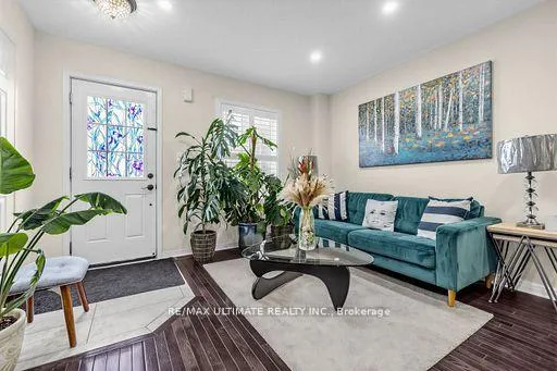 Photo 18 of 255 Torbarrie Road E, North York, Downsview-Roding-CFB — HOMEH