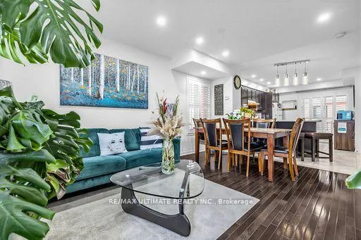 Photo 20 of 255 Torbarrie Road E, North York, Downsview-Roding-CFB — HOMEH