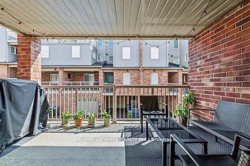Photo 29 of 255 Torbarrie Road E, North York, Downsview-Roding-CFB — HOMEH