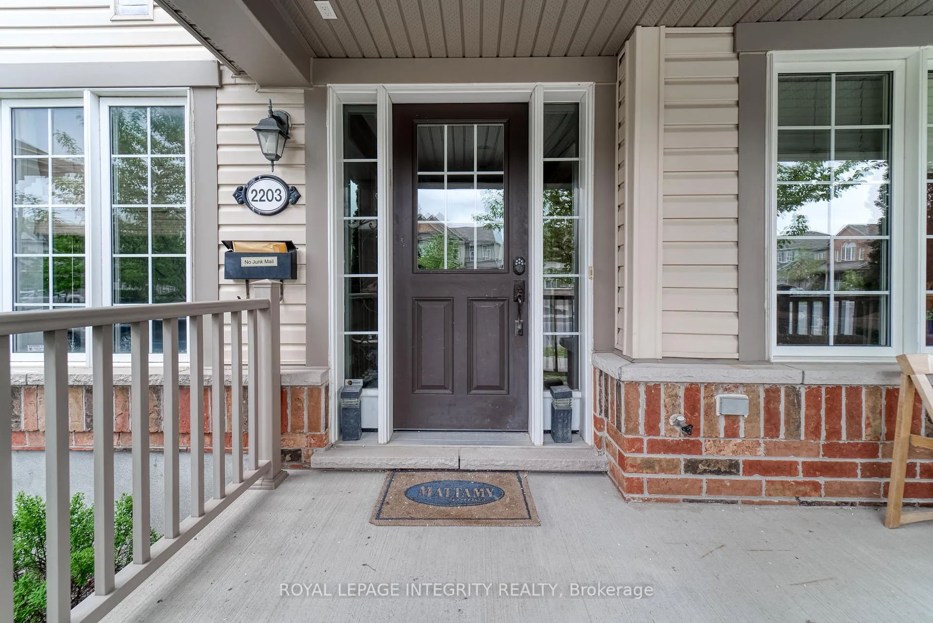 Photo 2 of 2203 River Mist Road, Ottawa, Barrhaven - Half Moon Bay — HOMEH