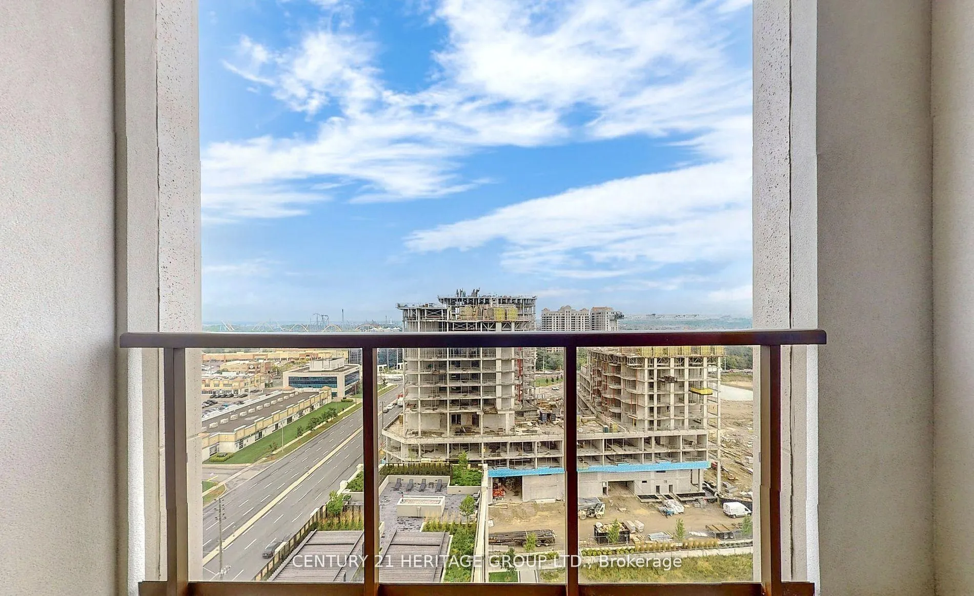 Photo 7 of Unit 1512, 9085 Jane Street, Vaughan, Concord — HOMEH