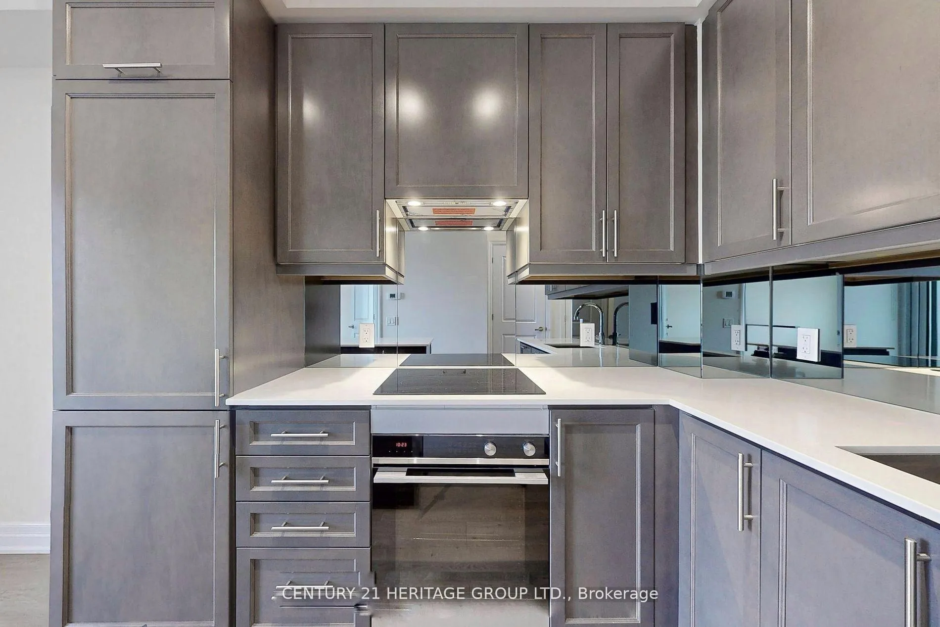 Photo 9 of Unit 1512, 9085 Jane Street, Vaughan, Concord — HOMEH