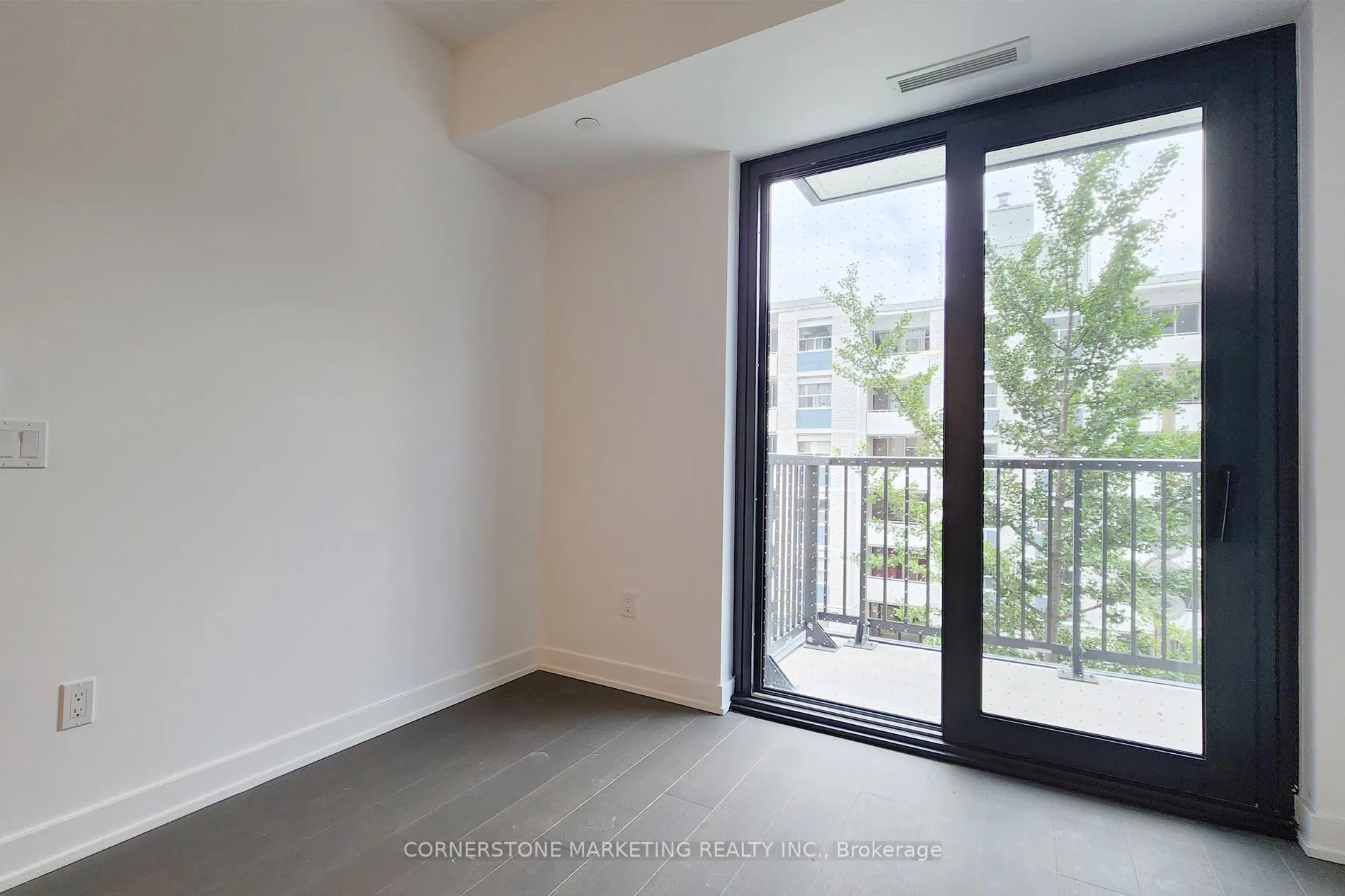Photo 4 of Unit 512, 91 Montclair Avenue, Toronto, Forest Hill South — HOMEH