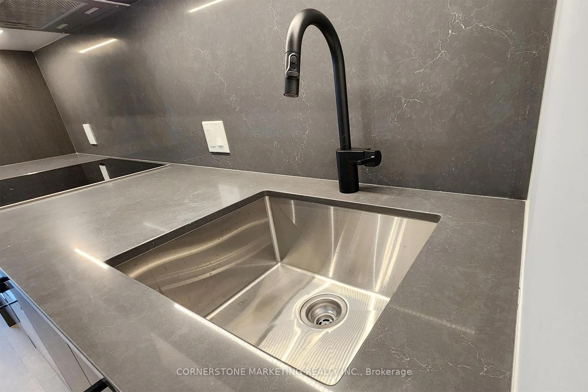 Photo 18 of Unit 512, 91 Montclair Avenue, Toronto, Forest Hill South — HOMEH