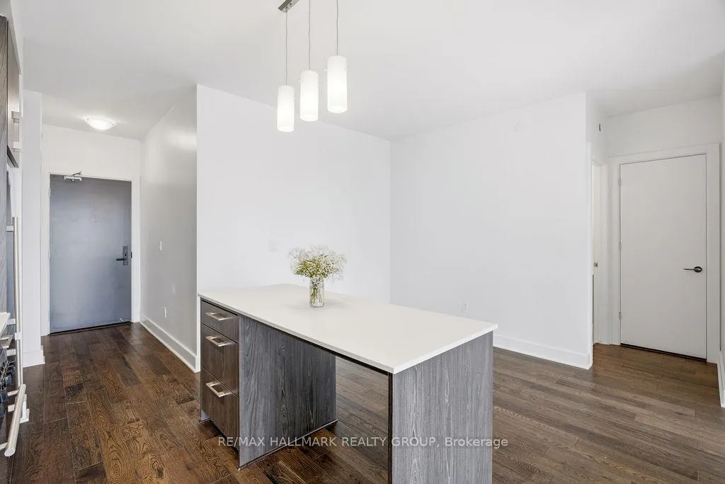 Photo 16 of Unit 801, 255 Bay Street, Ottawa, Ottawa Centre — HOMEH