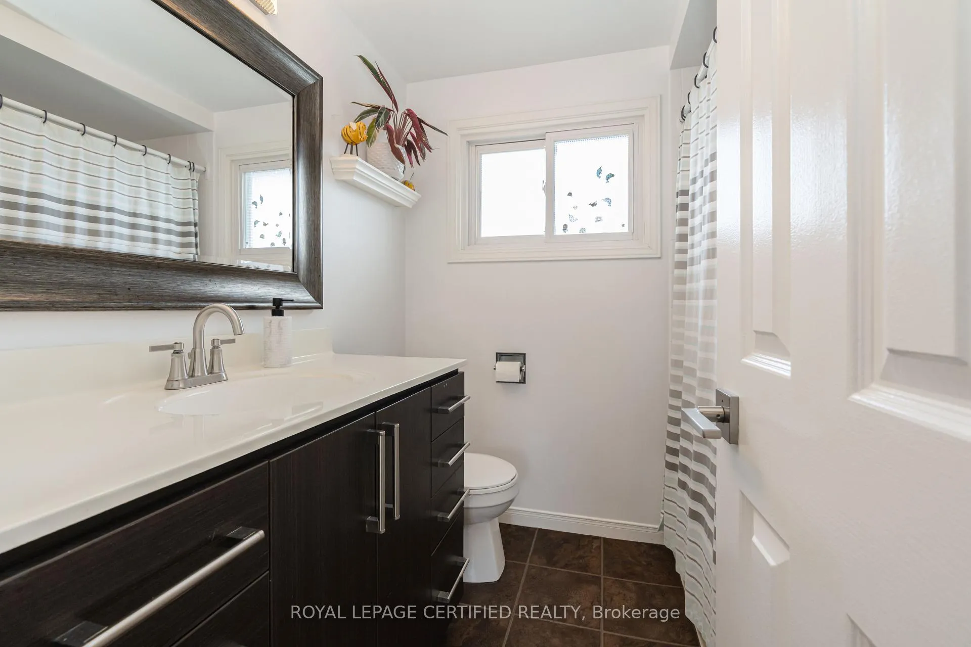 Photo 25 of 34 Braidwood Lake Road, Brampton, Heart Lake West — HOMEH