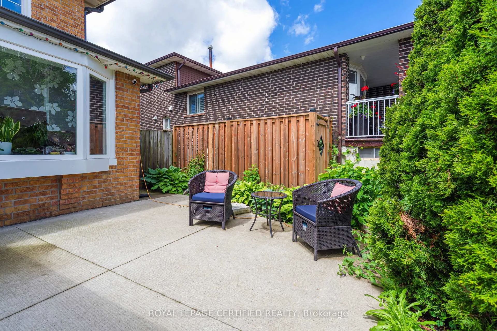 Photo 29 of 34 Braidwood Lake Road, Brampton, Heart Lake West — HOMEH
