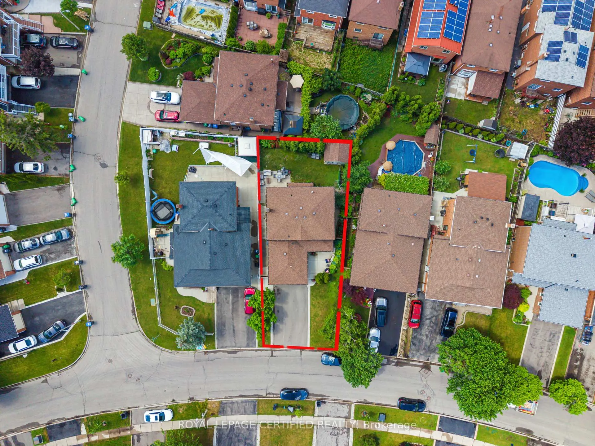 Photo 32 of 34 Braidwood Lake Road, Brampton, Heart Lake West — HOMEH