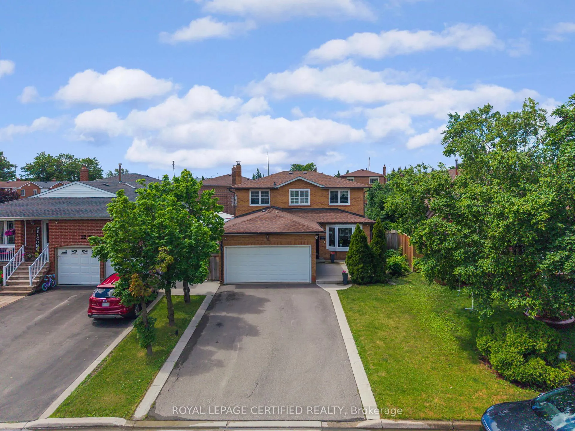 Photo 33 of 34 Braidwood Lake Road, Brampton, Heart Lake West — HOMEH
