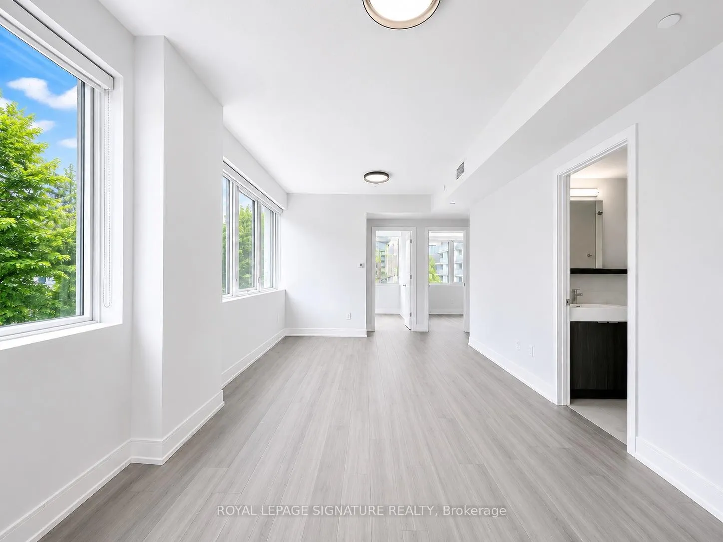 Front of Unit 204, 664 Spadina Avenue