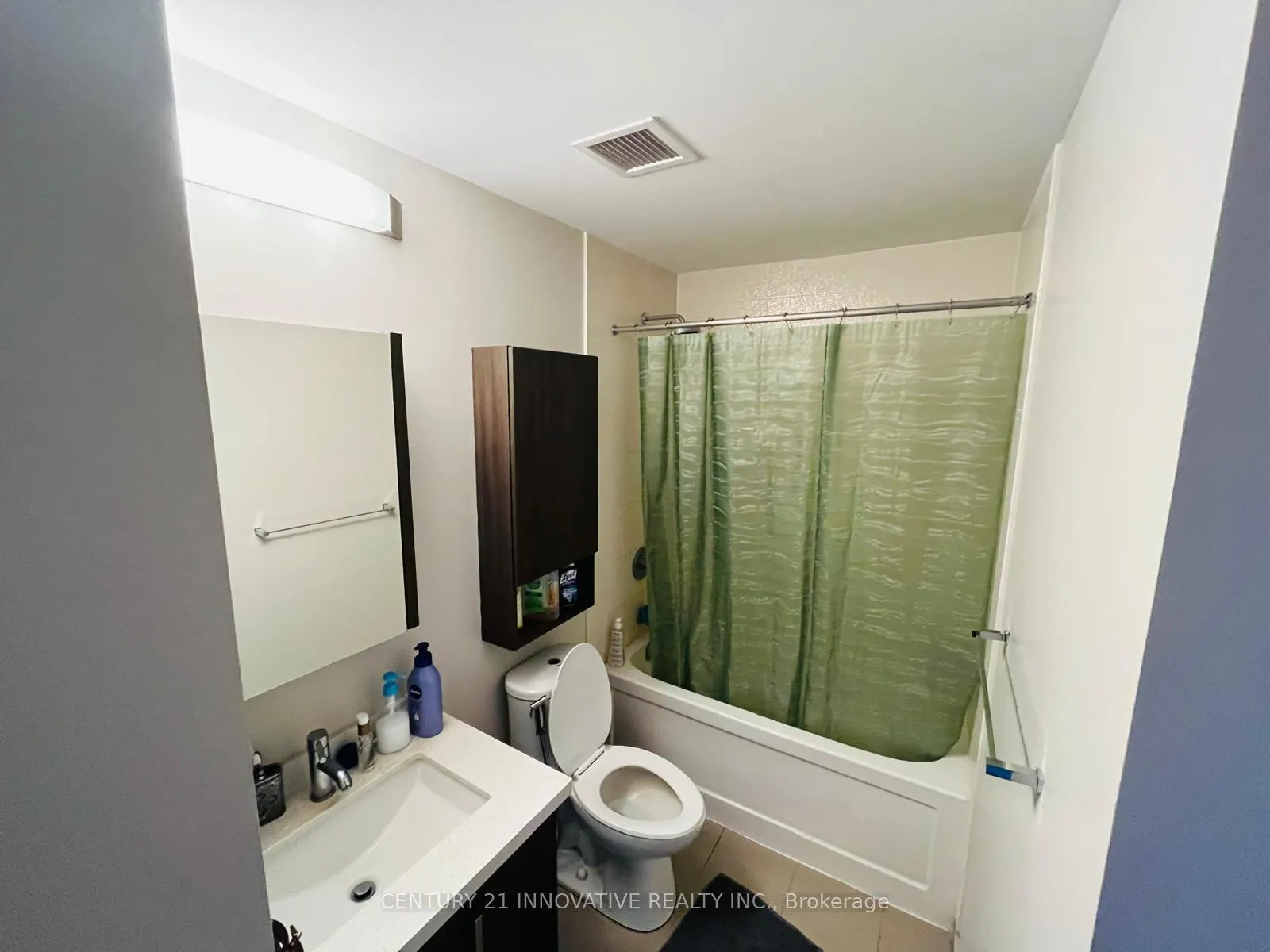 Photo 10 of Unit 109, 18 Uptown Drive, Markham, Unionville — HOMEH