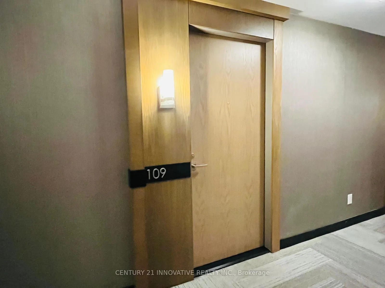 Photo 13 of Unit 109, 18 Uptown Drive, Markham, Unionville — HOMEH