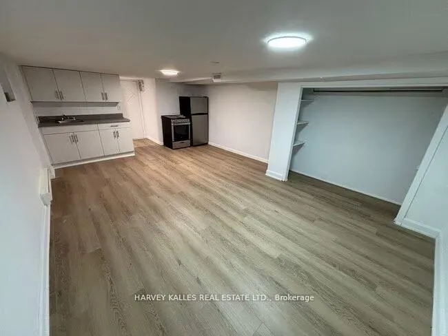 Photo 5 of Unit 3, 1215 Bathurst Street, Toronto, Casa Loma — HOMEH
