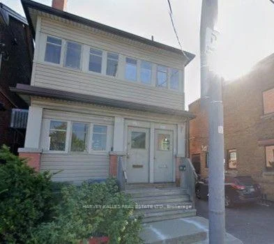 Photo of Unit 3, 1215 Bathurst Street