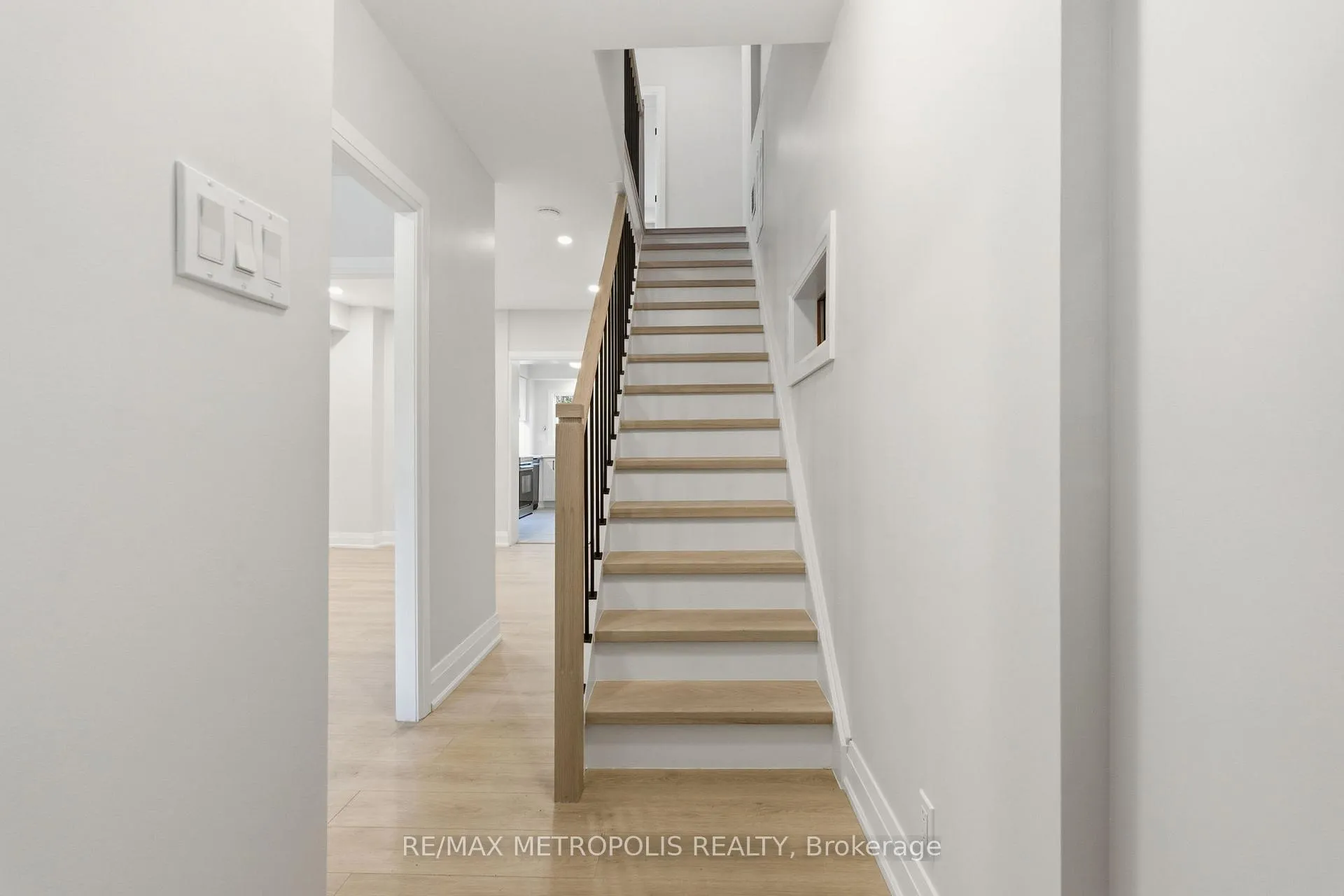 Photo 3 of 14 McRoberts Avenue, Toronto, Corso Italia-Davenport — HOMEH