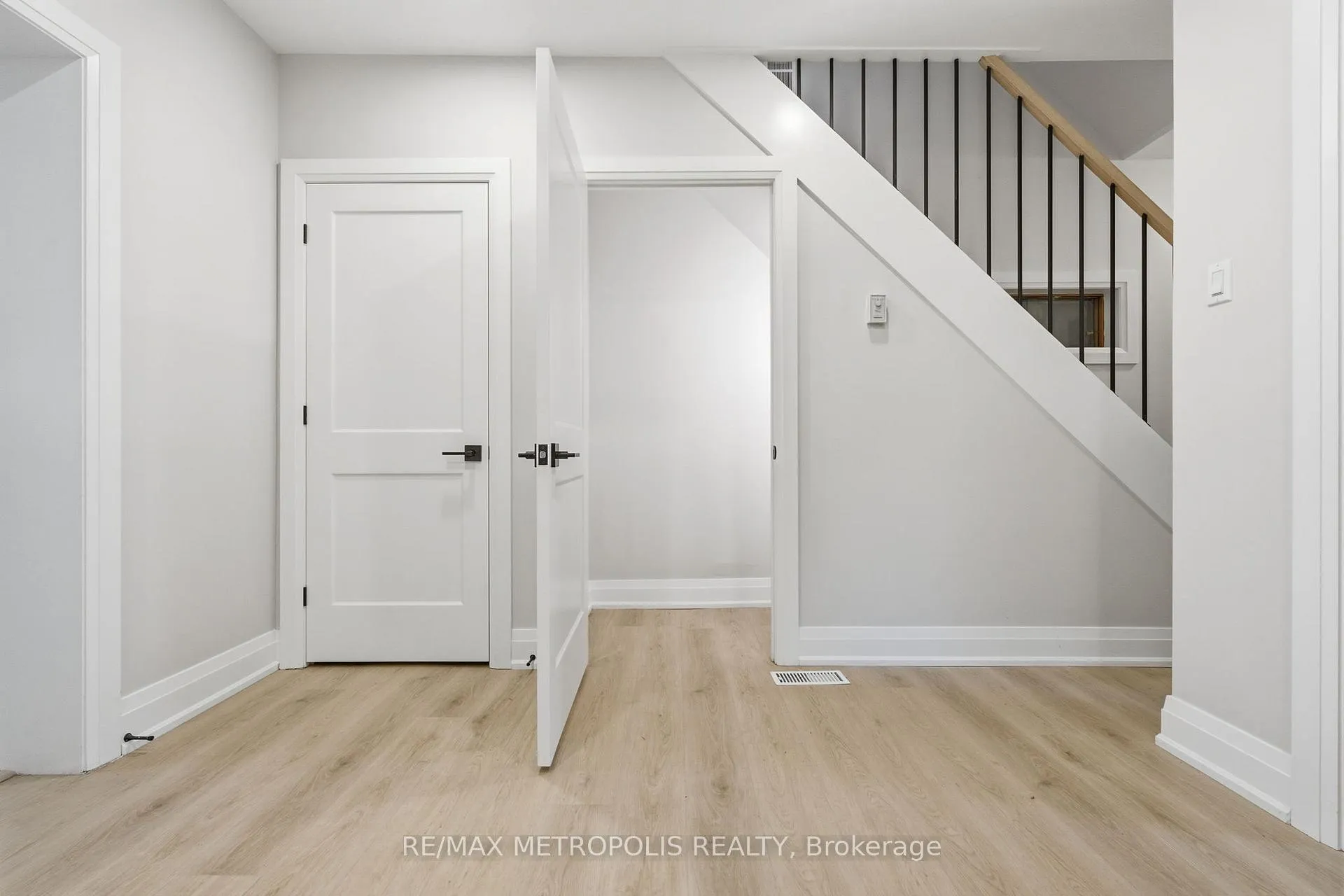 Photo 22 of 14 McRoberts Avenue, Toronto, Corso Italia-Davenport — HOMEH