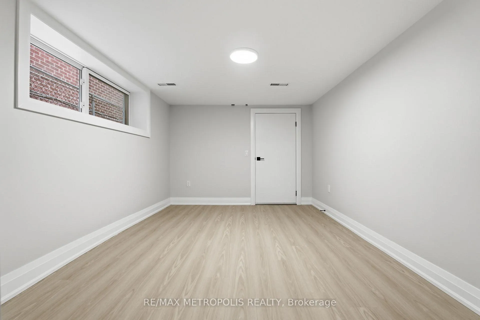 Photo 27 of 14 McRoberts Avenue, Toronto, Corso Italia-Davenport — HOMEH