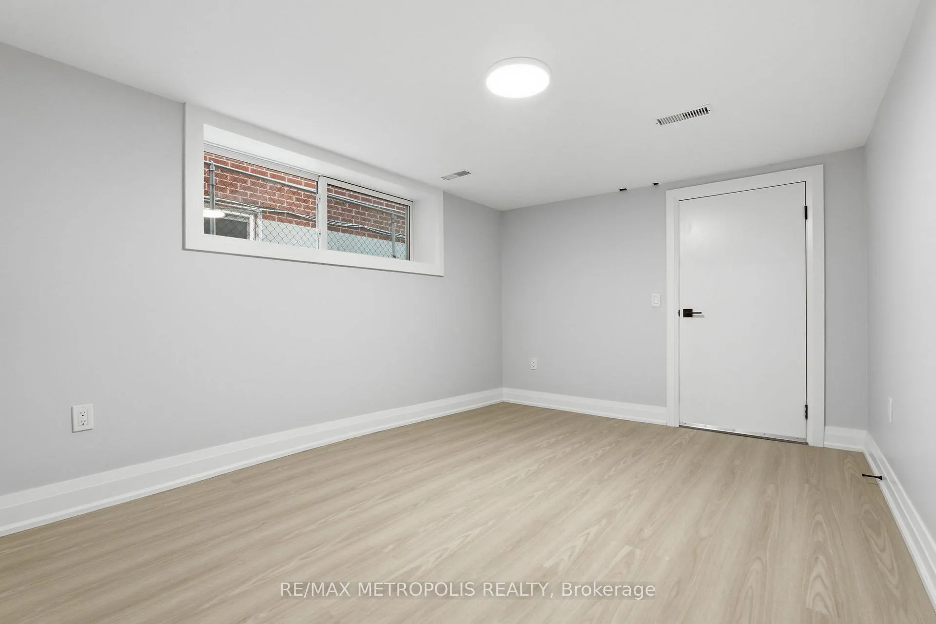 Photo 28 of 14 McRoberts Avenue, Toronto, Corso Italia-Davenport — HOMEH