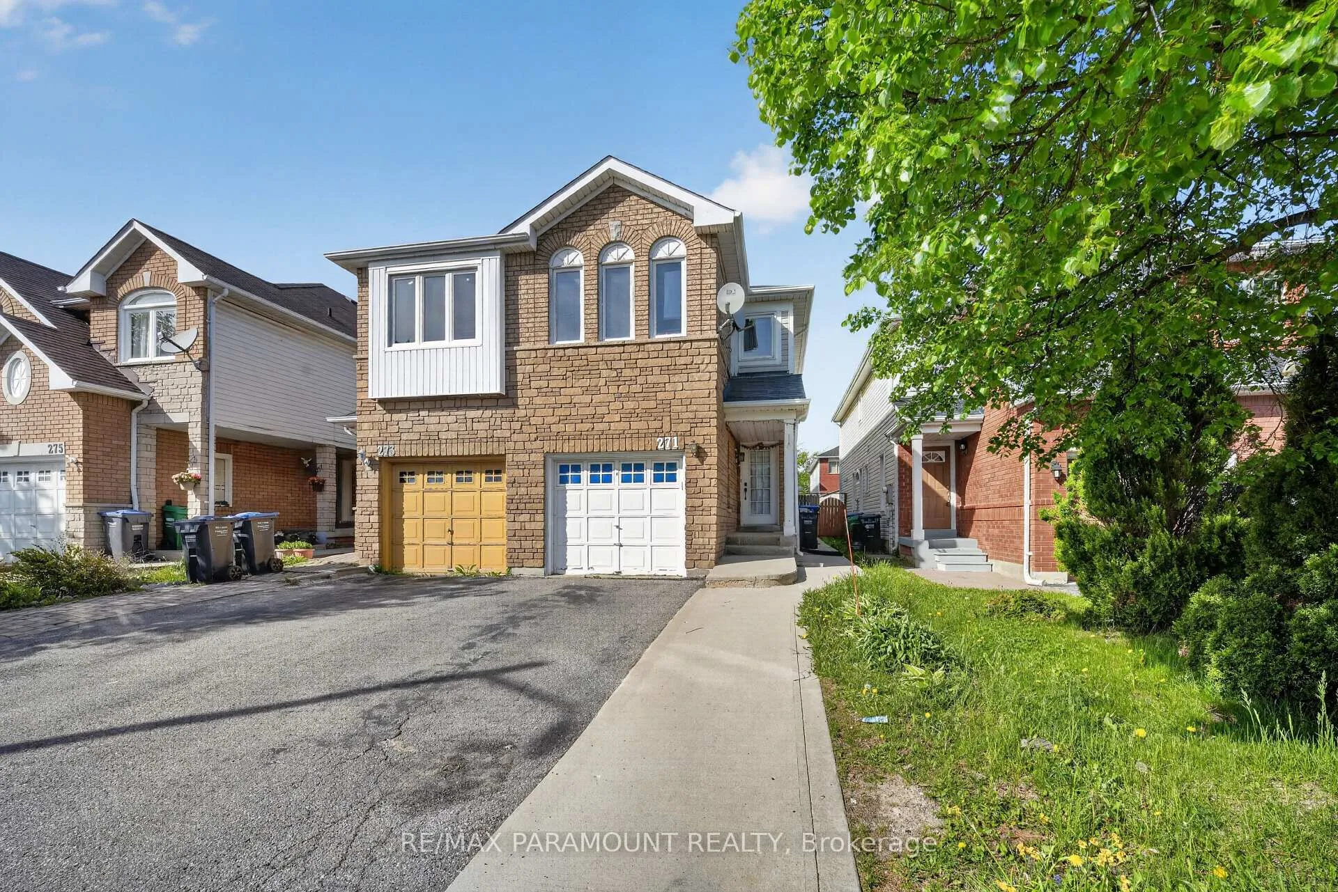 Photo 2 of 271 Pressed Brick Drive, Brampton, Brampton North — HOMEH