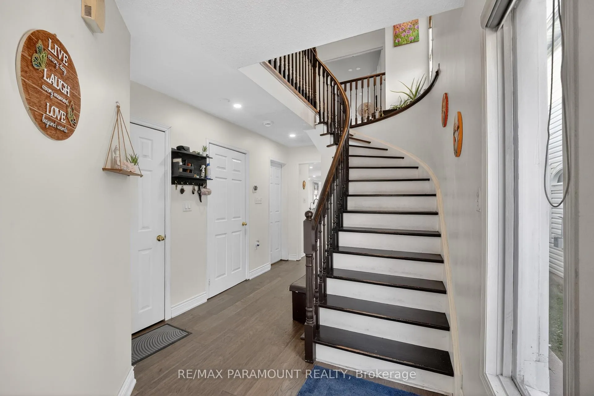 Photo 4 of 271 Pressed Brick Drive, Brampton, Brampton North — HOMEH