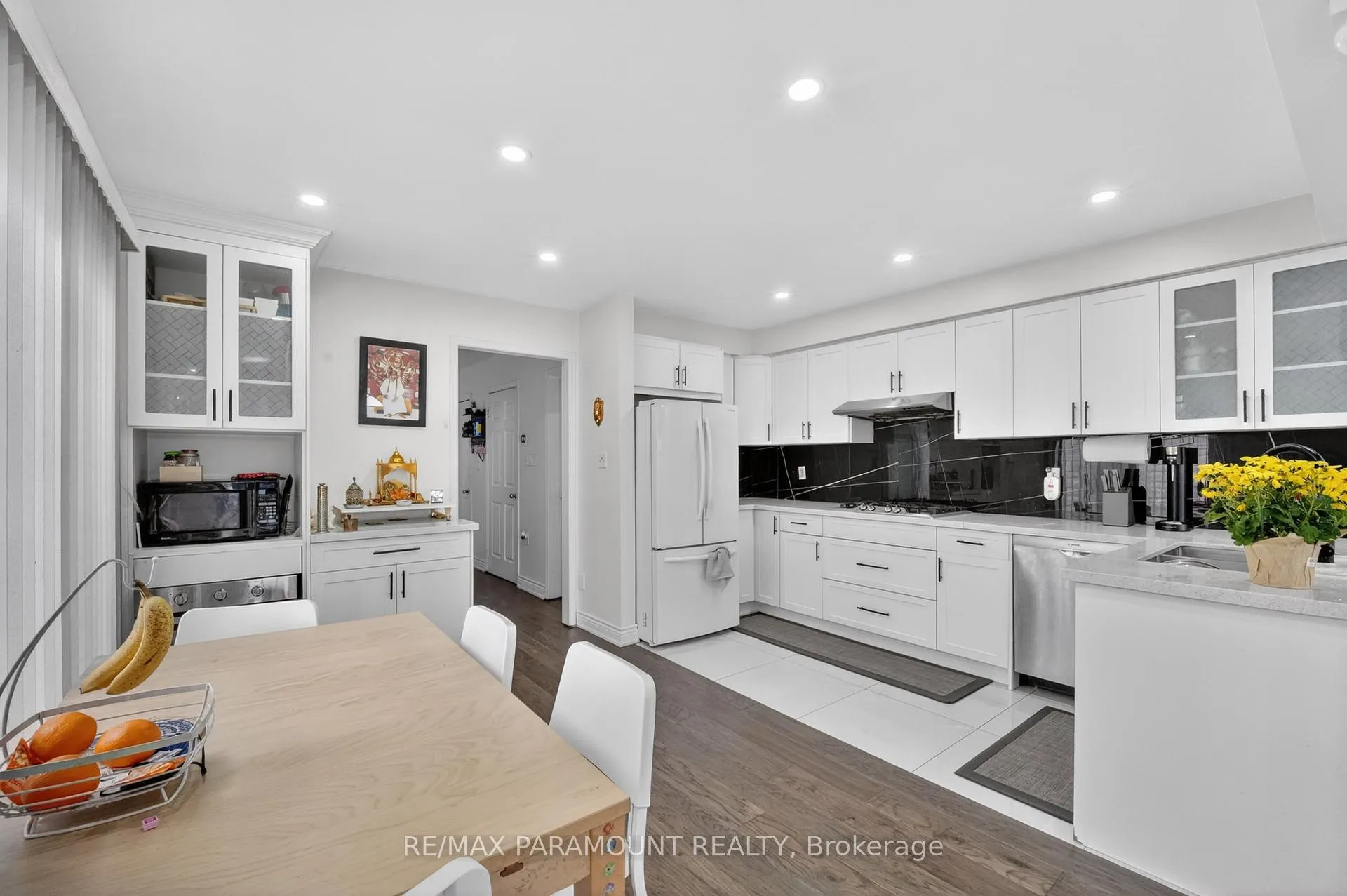 Photo 13 of 271 Pressed Brick Drive, Brampton, Brampton North — HOMEH