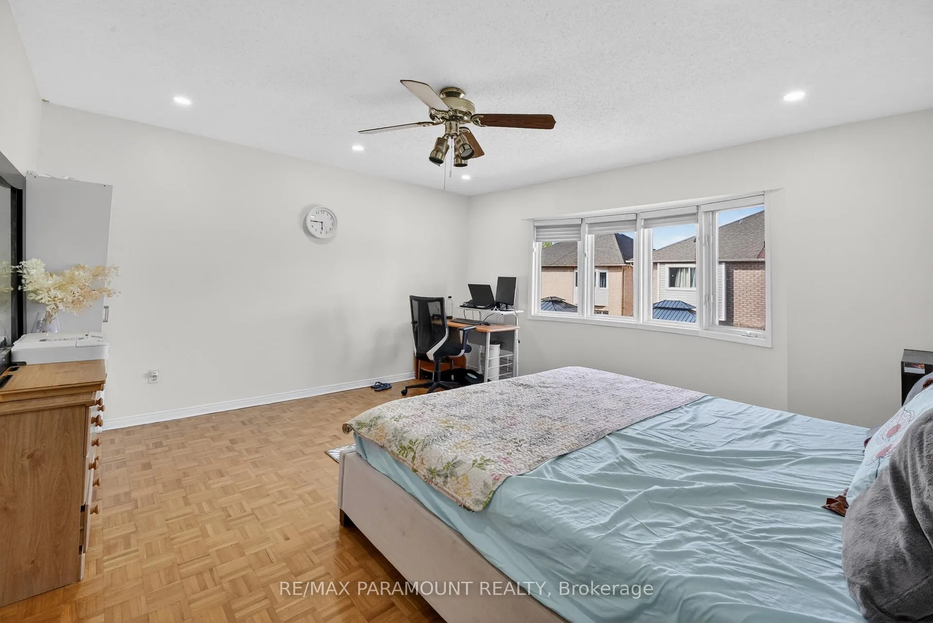 Photo 18 of 271 Pressed Brick Drive, Brampton, Brampton North — HOMEH