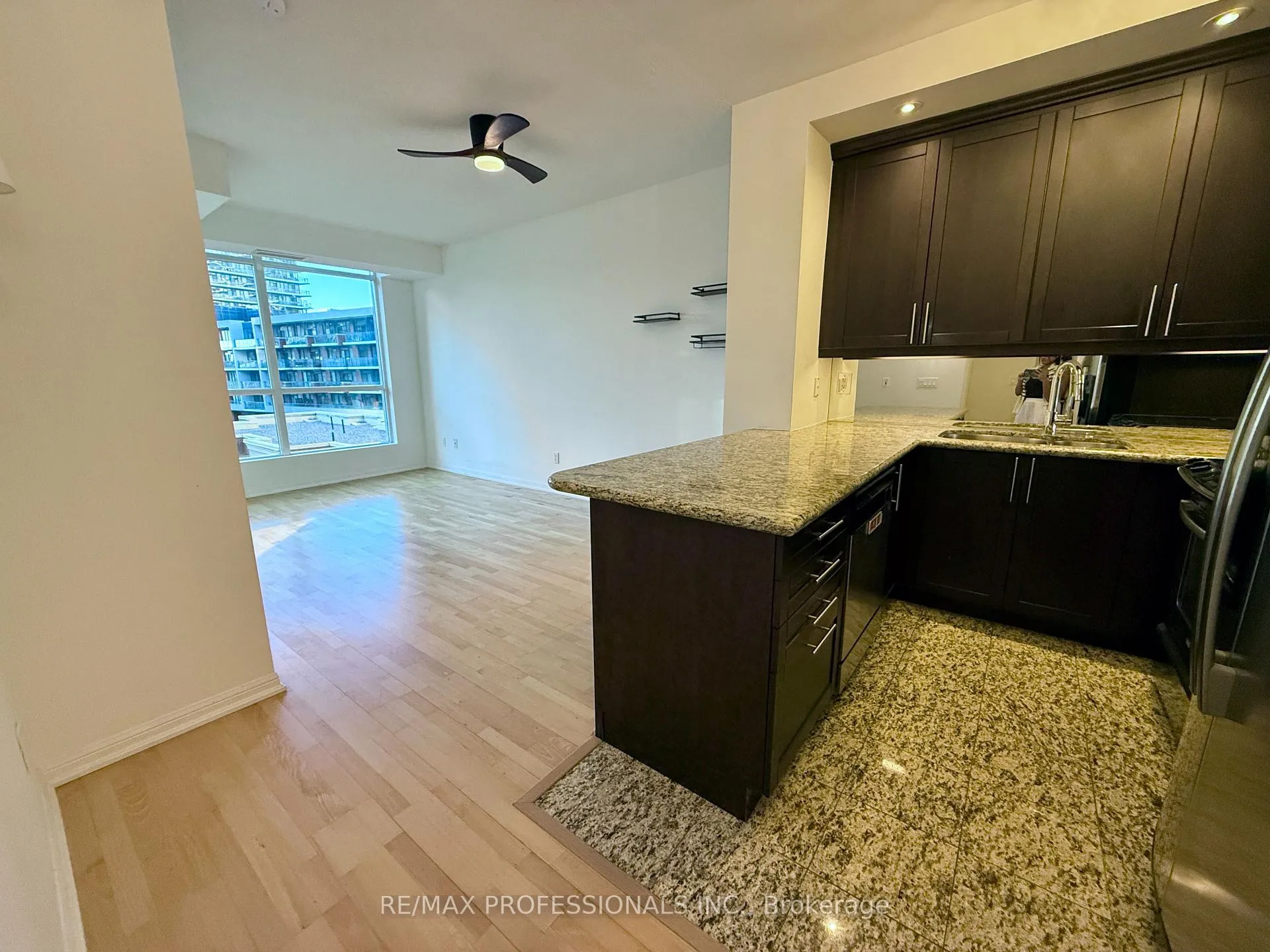 Photo 1 of Unit 522, 628 Fleet Street, Toronto, Niagara — HOMEH