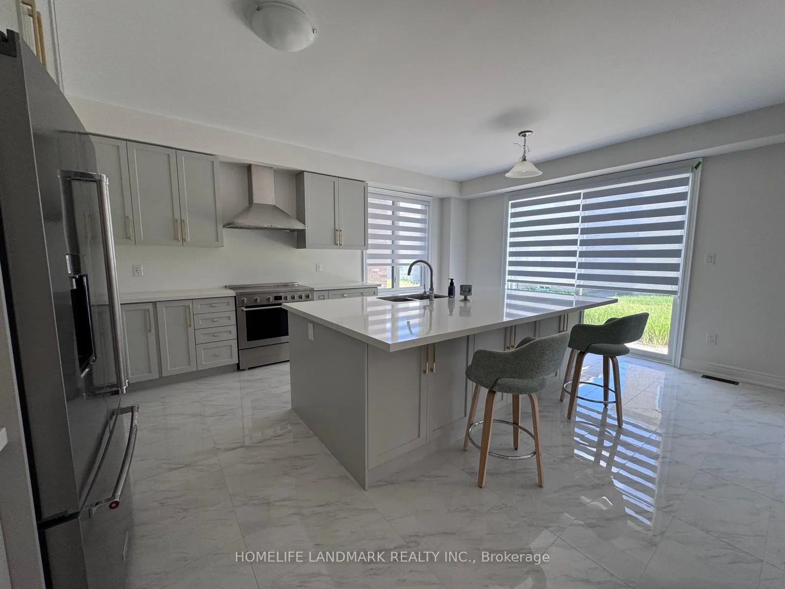 Photo 18 of 45 Father Muckle Avenue, Georgina, Keswick South — HOMEH