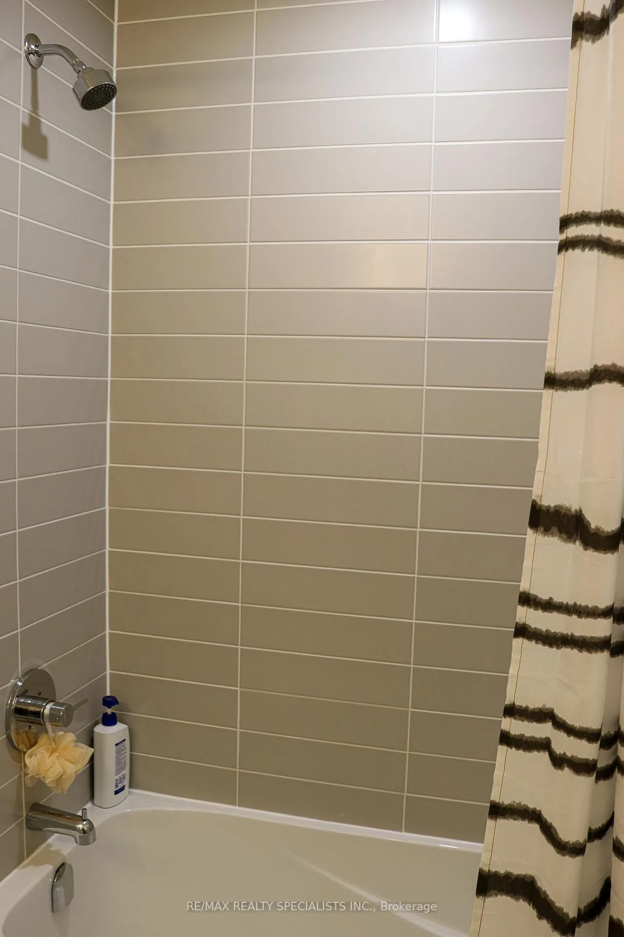 Photo 10 of Unit 514, 335 Wheat Boom Drive, Oakville, Joshua Meadows — HOMEH