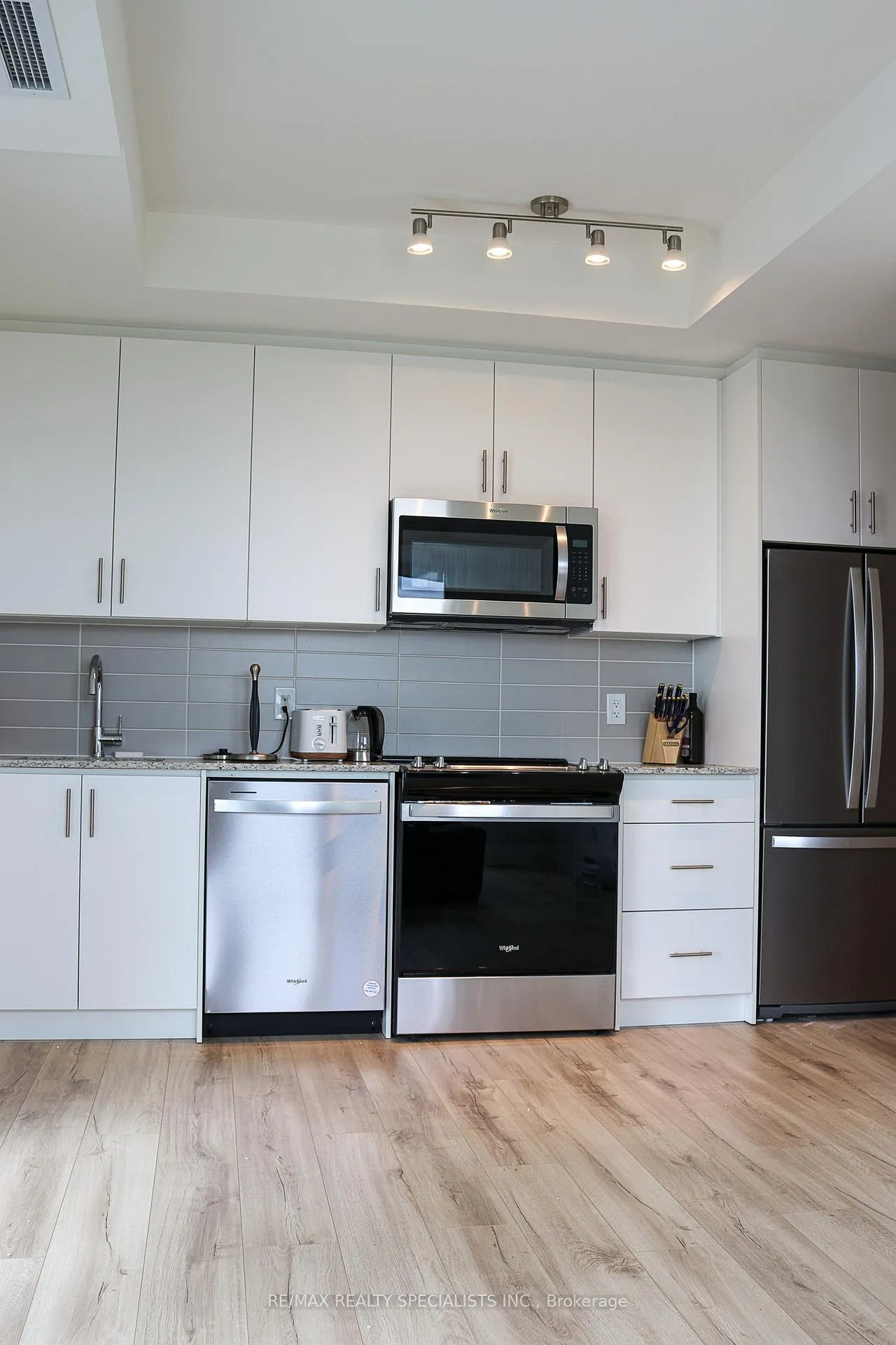 Photo 16 of Unit 514, 335 Wheat Boom Drive, Oakville, Joshua Meadows — HOMEH