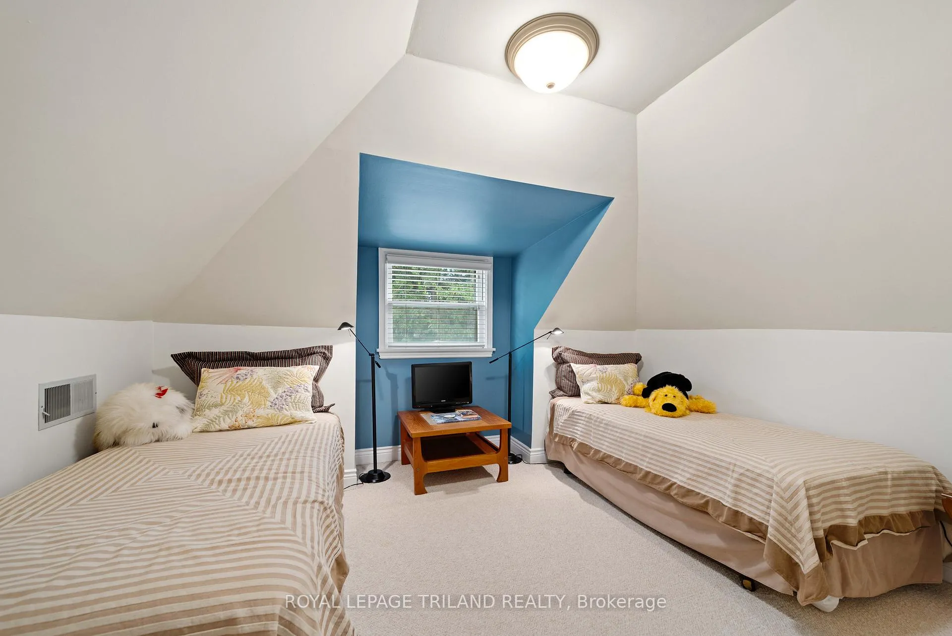 Photo 25 of 31 Chalmers Street, London, East B — HOMEH